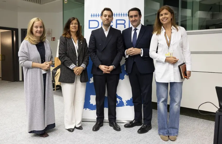 Juan Carlos Su&aacute;rez-Qui&ntilde;ones reivindica en Bruselas la vivienda digna y accesible para frenar el despoblamiento y fomentar el desarrollo rural