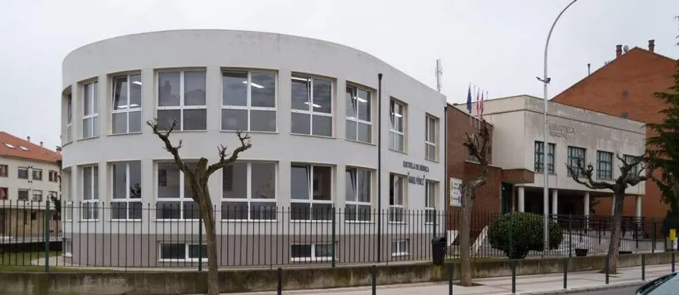 ESCUELA-DE-MUSICA-DE-LA-VIRGEN-DEL-CAMINO-1024-X-500-PX-WEB-e1612523592113v1