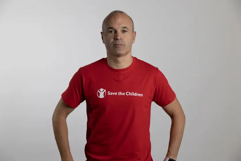 Andr&eacute;s-Iniesta-embajador-Save-the-Children_final