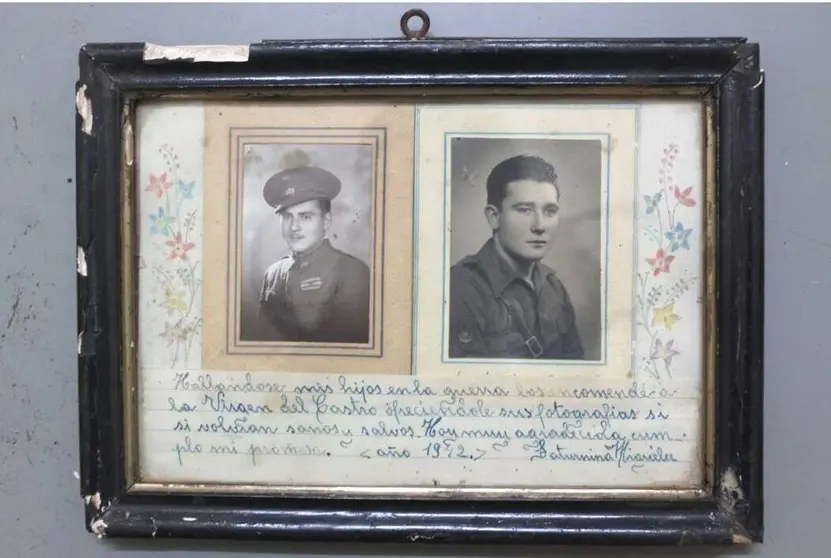 Exvoto de 1942, en el que una madre agradece a la virgen que sus hijos hayan sobrevivido a la guerra