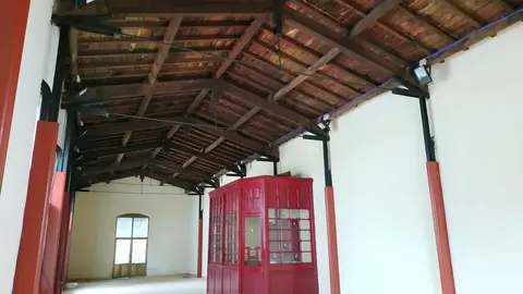 FEVE LEON MUELLE DE MERCANC&Iacute;AS