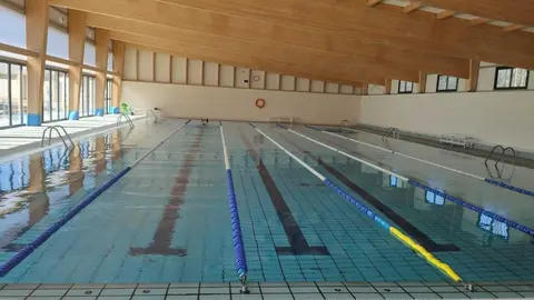Piscina-Hisp&aacute;nico Le&oacute;n