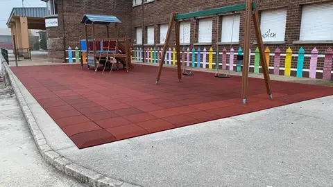 Patio Colegio La Cogolla Ponferrada