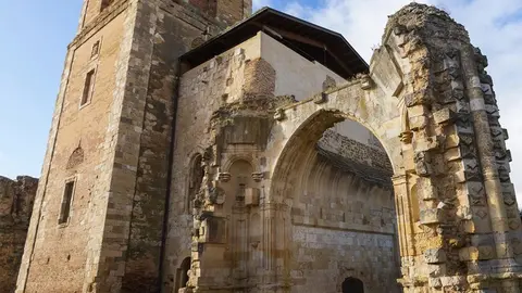 Monasterio de San Facundo
y San Primitivo en Sahag&uacute;n (Le&oacute;n)