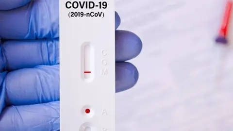 Autotest de farmacia covid