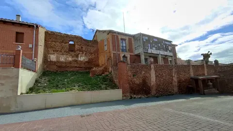 Muralla medieval de Almanza, declarada Bien de Inter&eacute;s Cultural