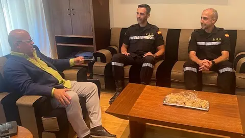 Encuentro entre el subdelegado del Gobierno y los teniente coronel de la UME