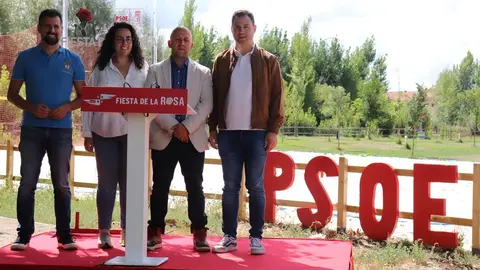 Fiesta de la Rosa del PSOE en El Soto de Bo&ntilde;ar