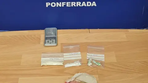 Droga intervenida durante la presencia en el domicilio