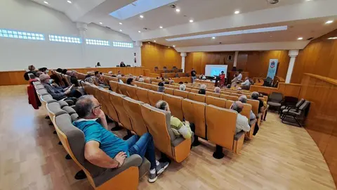 Camino Caba&ntilde;as explica a la ciudadan&iacute;a el proyecto de integraci&oacute;n ferroviaria