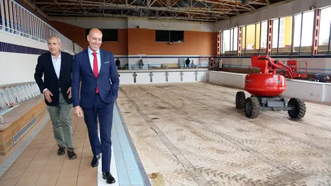 Jos&eacute; Antonio Diez y Vicente Canuria visitan las obras del Estadio Hisp&aacute;nico