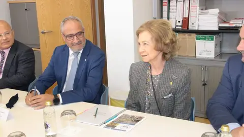 La reina Sof&iacute;a visita el Banco de Alimentos del Sil