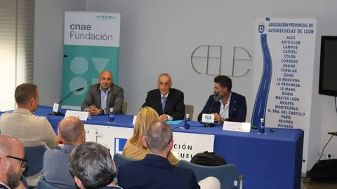 Jornada Autoescuelas (foto FELE)