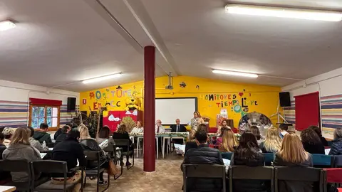 El Ayuntamiento se re&uacute;ne con los directivos y AMPAS de los centros escolares de Le&oacute;n