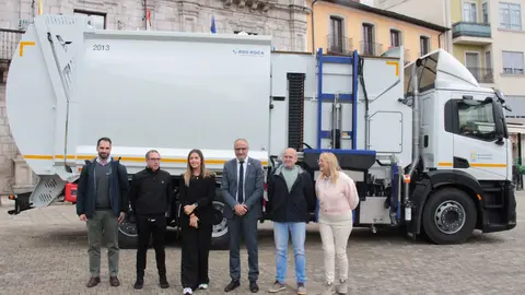 Presentaci&oacute;n del nuevo cami&oacute;n de recogida de basura de Ponferrada