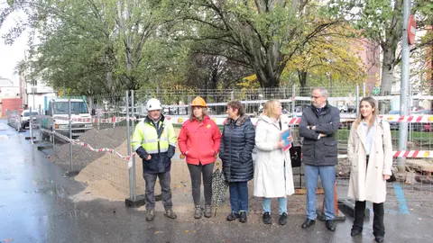 Comienzan las obras de remodelaci&oacute;n en la calle Embalse de B&aacute;rcena de Ponferrada
