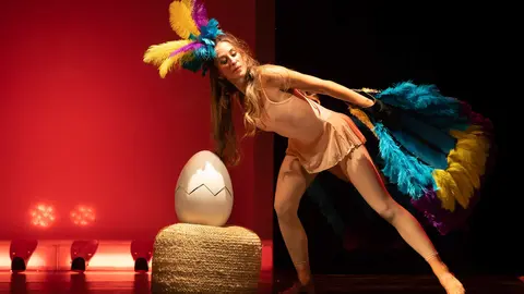 Representaci&oacute;n del espect&aacute;culo de danza 'Aletas'