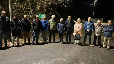 Inauguraci&oacute;n de la iluminaci&oacute;n en las calles de Columbrianos