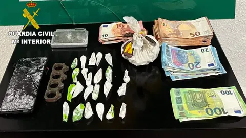 Efectos decomisados por la Guardia Civil