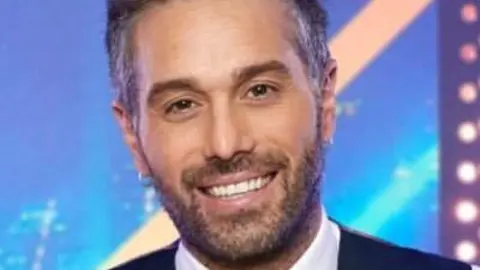 El presentador leon&eacute;s Dani Mart&iacute;nez (foto Twitter)