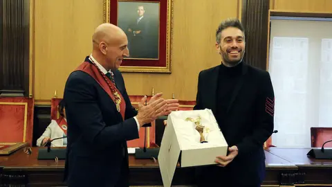 Dani Mart&iacute;nez recibe el t&iacute;tulo de Hijo Predilecto de Le&oacute;n