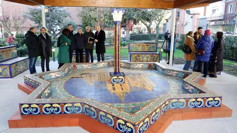 Autoridades visitan la obra de Zuloaga en la residencia Virgen del Camino