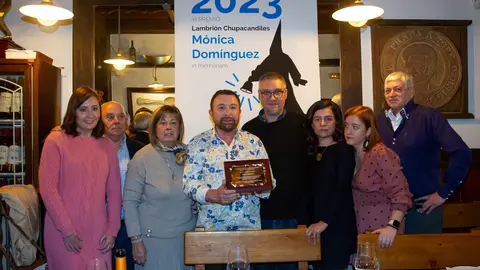 La periodista M&oacute;nica Domiguez, premio &lsquo;Lambri&oacute;n Chupacandiles&rsquo; de los Plumillas Bercianos en Madrid