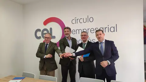 Firma de convenio entre el CEL y la Escuela
de Negocios CEU Castilla y Le&oacute;n