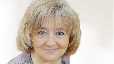 La escritora Ana Julia Mart&iacute;nez