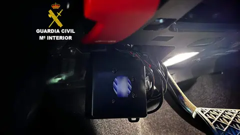 Guardia Civil intercepta inhibidor de radar en la autov&iacute;a Le&oacute;n-Burgos