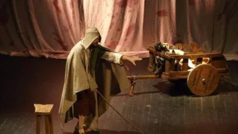 "LL&aacute;zaro de Tormes" en Gordoncillo (Le&oacute;n)