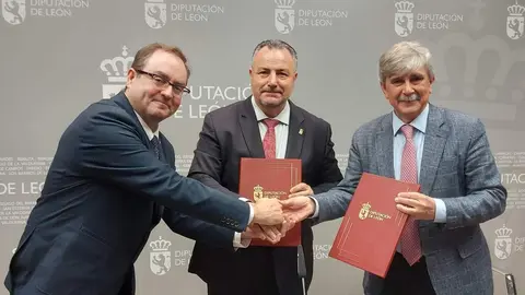 Diputaci&oacute;n, Universidad e INCIBE ponen en marcha un laboratorio de ciberseguridad y veh&iacute;culo conectado.