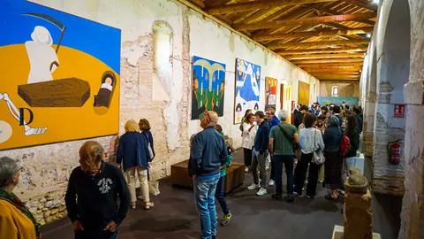 Retorno al para&iacute;so de Robles de Laciana" estar&aacute; abierta al p&uacute;blico hasta finales de septiembre en la Panera del monasterio de Santa Mar&iacute;a de Sandoval
