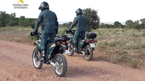 patrulla SEPRONA Guardia Civil