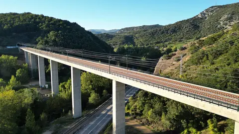 RENFE Tren AVE conexi&oacute;n Asturias-Pajares