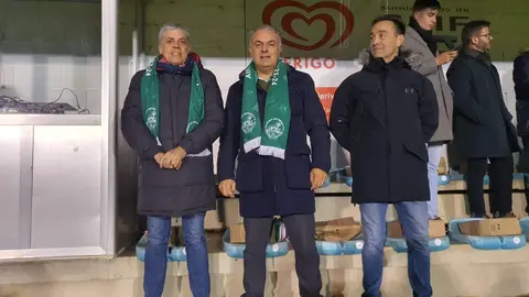 Eduardo Diego  delegado territorial de la Junta de Castilla y Le&oacute;n en Le&oacute;n con el alcalde de Astorga Jos&eacute; Luis Nieto y el concejal Juli&aacute;n Garc&iacute;a .