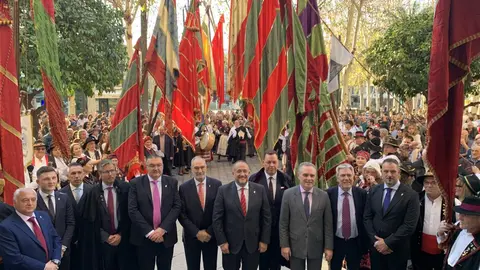 Pendones leoneses en Sevilla (Foto de Archico)