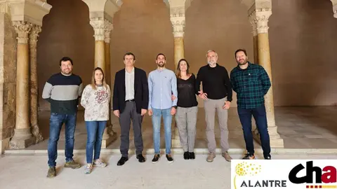 Reuni&oacute;n Chunta Aragonesista y Alantre en el Parlamento Aragon&eacute;s
