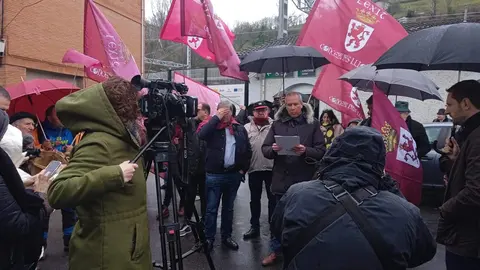 Uni&oacute;n Firme Contra el Cierre de la Rampa de Pajares