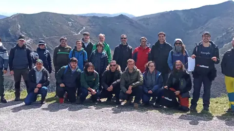 Un momento de la visita de los alumnos del M&aacute;ster del Fuego del Campus de Ponferrada visitaron Montes de Valdueza
