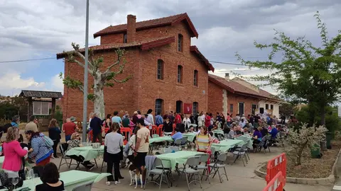 Coyanza se deleita con el sabor de las ollas ferroviarias al comp&aacute;s de Prieto Picado