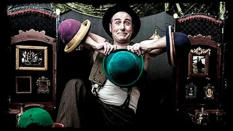 Kicirke: "Comediante"