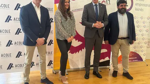El Palacio de Exposiciones de Le&oacute;n Acoge el VI Sal&oacute;n del Veh&iacute;culo Nuevo y Kil&oacute;metro Cero
