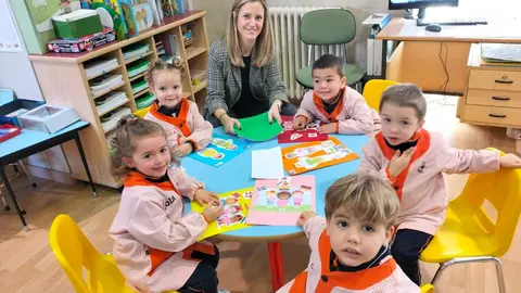 Los alumnos de Infantil DEL el Colegio Divina Pastora de Le&oacute;n participan en talleres y actividades conmemorativas del D&iacute;a Mundial de la Infancia.