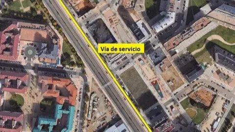El PP propone habilitar aparcamientos en la v&iacute;a de servicio de la Avenida de la Universidad