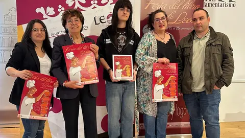 Feria del libro de Le&oacute;n 2025 bajo el lema &lsquo;Entre libros y fogones&rsquo;.