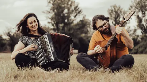 Rodrigo Mart&iacute;nez Duo con la acordeonista Sof&iacute;a Migu&eacute;lez