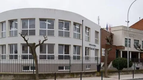 ESCUELA-DE-MUSICA-DE-LA-VIRGEN-DEL-CAMINO-1024-X-500-PX-WEB-e1612523592113v1