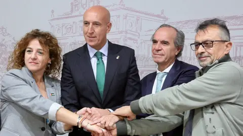 El Ayuntamiento de Le&oacute;n firma el acuerdo marco del Di&aacute;logo Social con CCOO, UGT y Fele