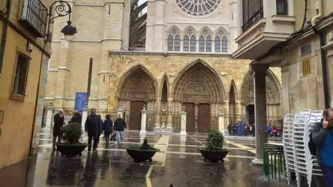 Obras del entorno de la Catedral, Calle Ancha y Botines